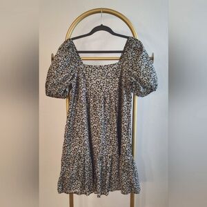 Uniqlo Floral Puff Sleeve Dres